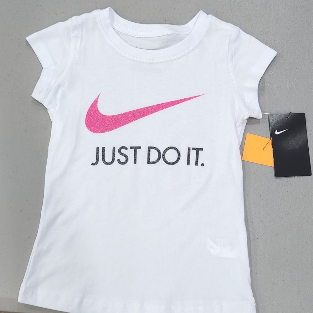 🆕️ Nike Tee